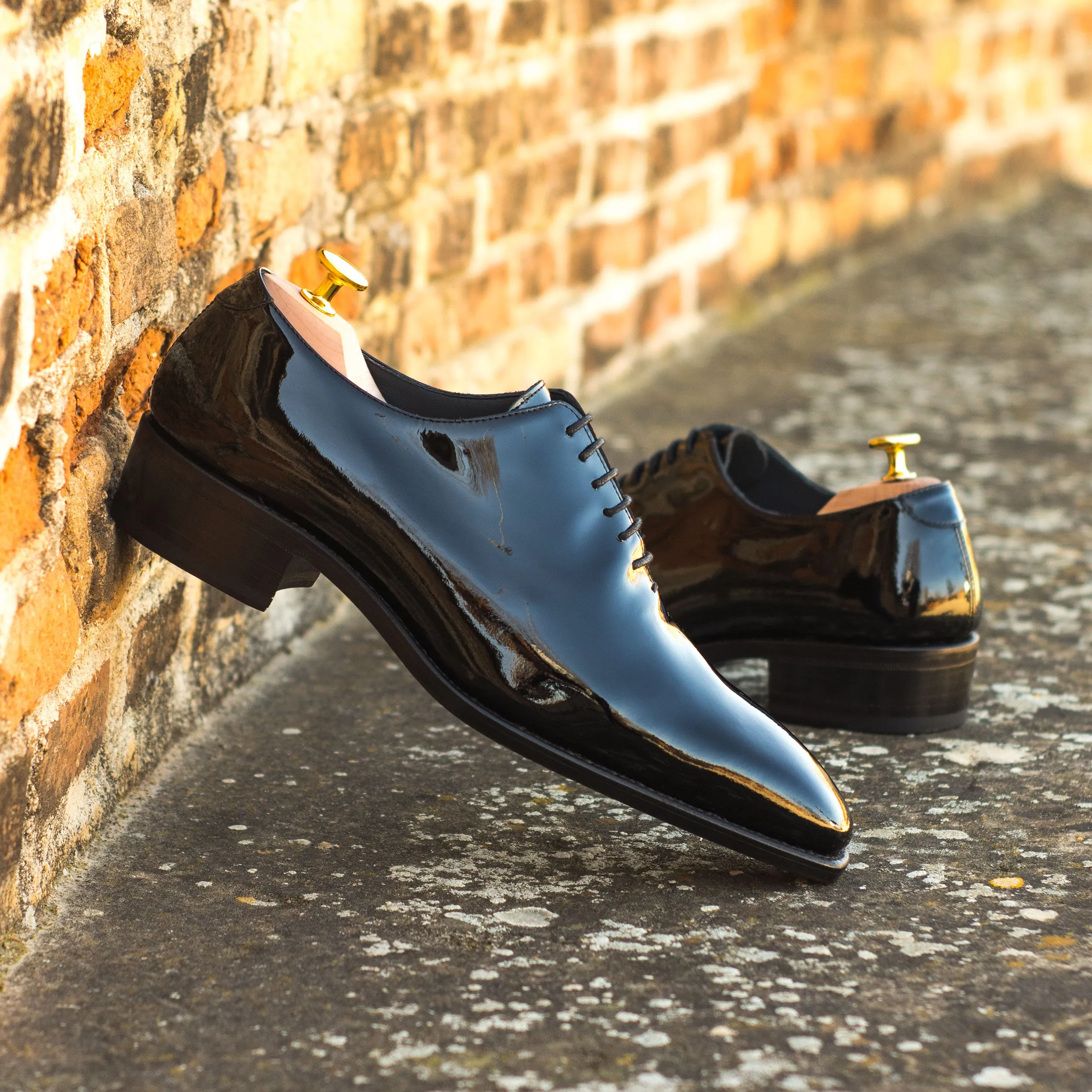 DapperFam Giuliano in Black Men's Italian Patent Leather Whole Cut