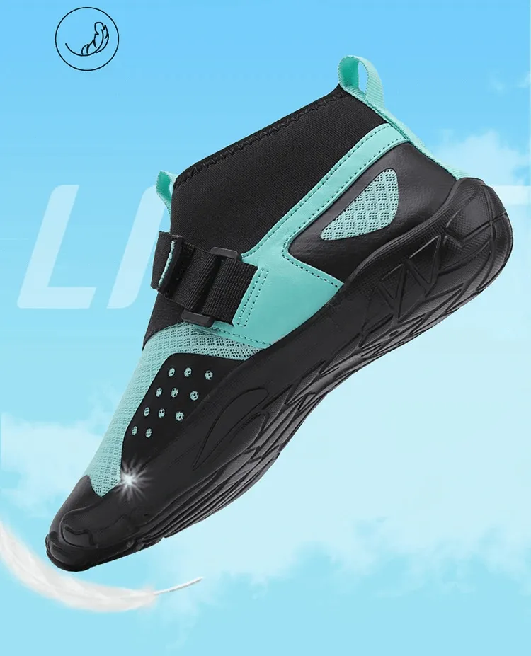 Unisex Light Water Shoes with Drainage Holes / Surf Sandals - SF0294